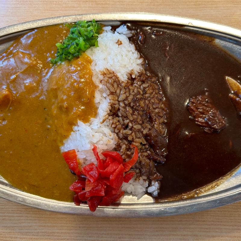 ビーフとチキンのミックスカレー(カレーの店スパイス)