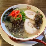 濃厚豚骨玉名ラーメン(くまめん 神田店)