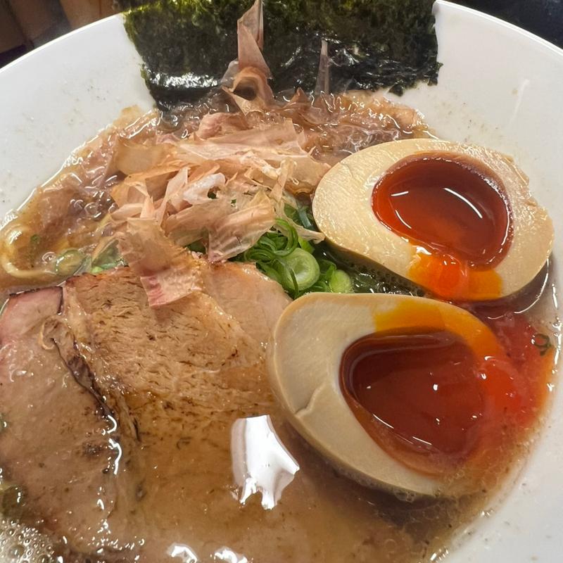 魚介ラーメン＋味玉(豚と魚のラーメン屋 ねこや)