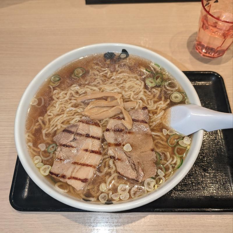 醤油ラーメン大盛り(花鳥風月 山形北町店 )