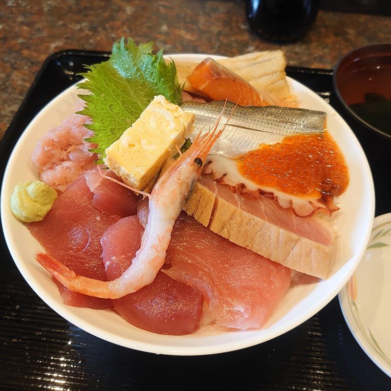 海鮮風まぐろ丼(すし食堂　おはん )