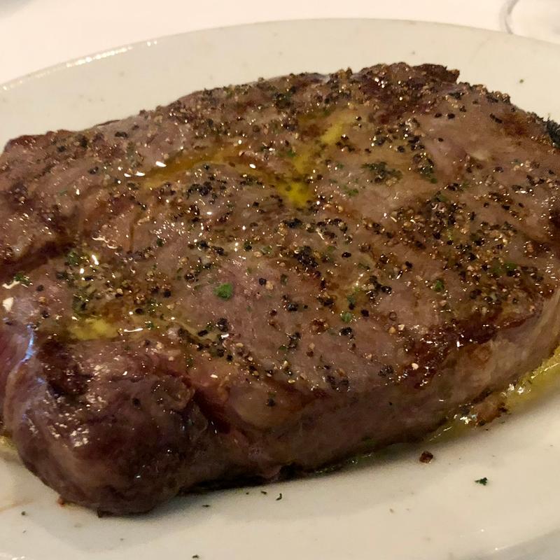 リブアイ 16 ounces(ルース クリス ステーキハウス)