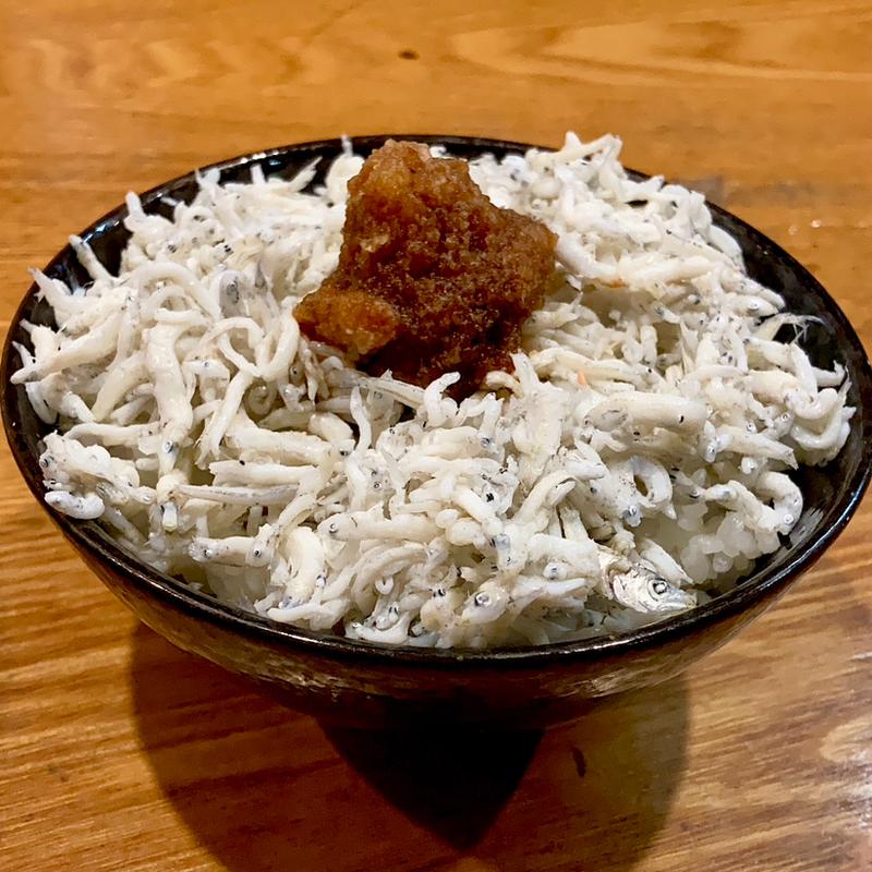限定メシ 釜揚げしらす丼(麺邸 いざかなや)