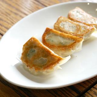 手作り餃子(4個)(Asian kitchen 餃子のHana87)