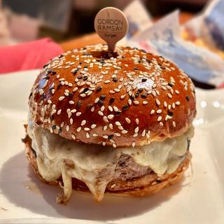 Ultimate Cheeseburger(ゴードンラムセーバーガー)