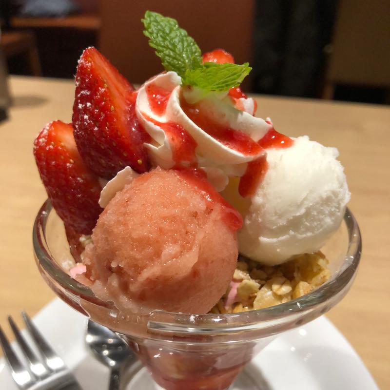 あまおうのミニパルフェ(デニーズ梅島店)