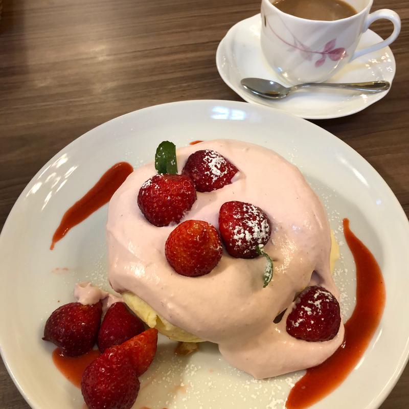 あまおうのリコッタパンケーキ(高倉町珈琲 柏の葉店)