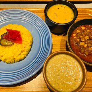 おすすめセット(代官山 ハブモアカレー Have More Curry)