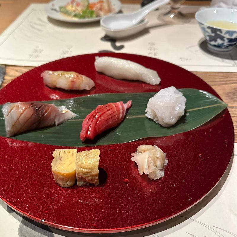 おまかせにぎり五貫盛り(ころころ亭 平野別宅)