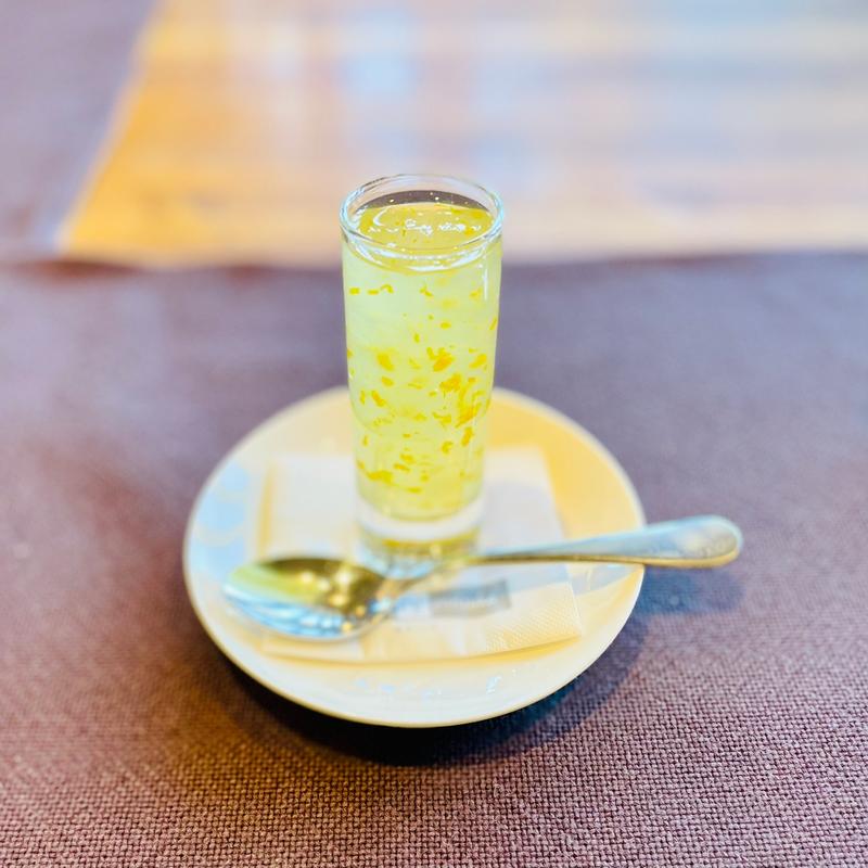 アヴァンデセール　柚子のジュレ(一夜城ヨロイヅカファーム)