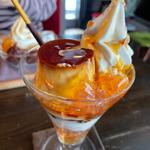プリンと紅茶のパフェ(喫茶つばらつばらクラシック)