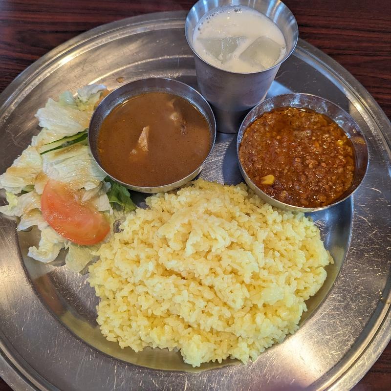カレーランチ(インドカレーのやかたナーランダ)