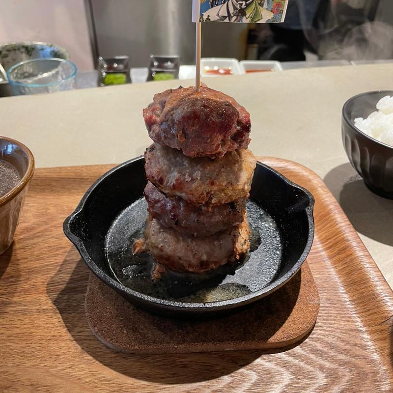 ハンバーグ(カブトシモキタ)