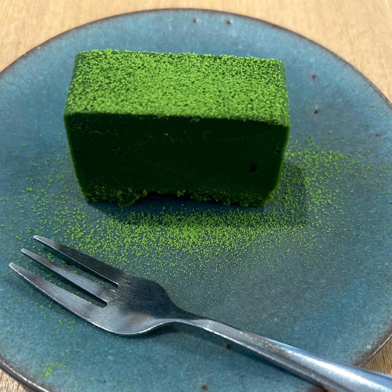 抹茶テリーヌ(日本茶とジェラート かめうさぎ Ｐ2台)