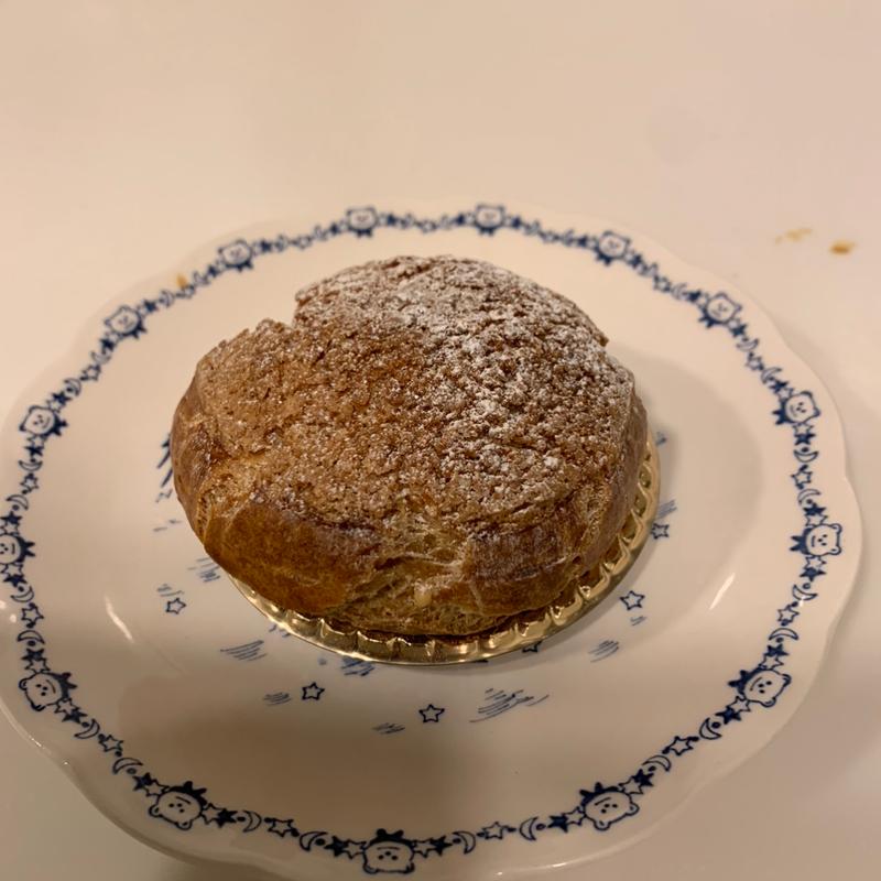 キャラメルシュークリーム(プラリネ・ルナール)