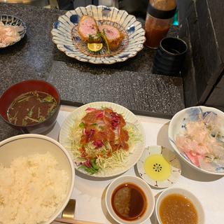 極ﾊｰﾌ&ﾊｰﾌ 特上ヘレとんかつ+氷室豚+定食(とんかつ マンジェ)