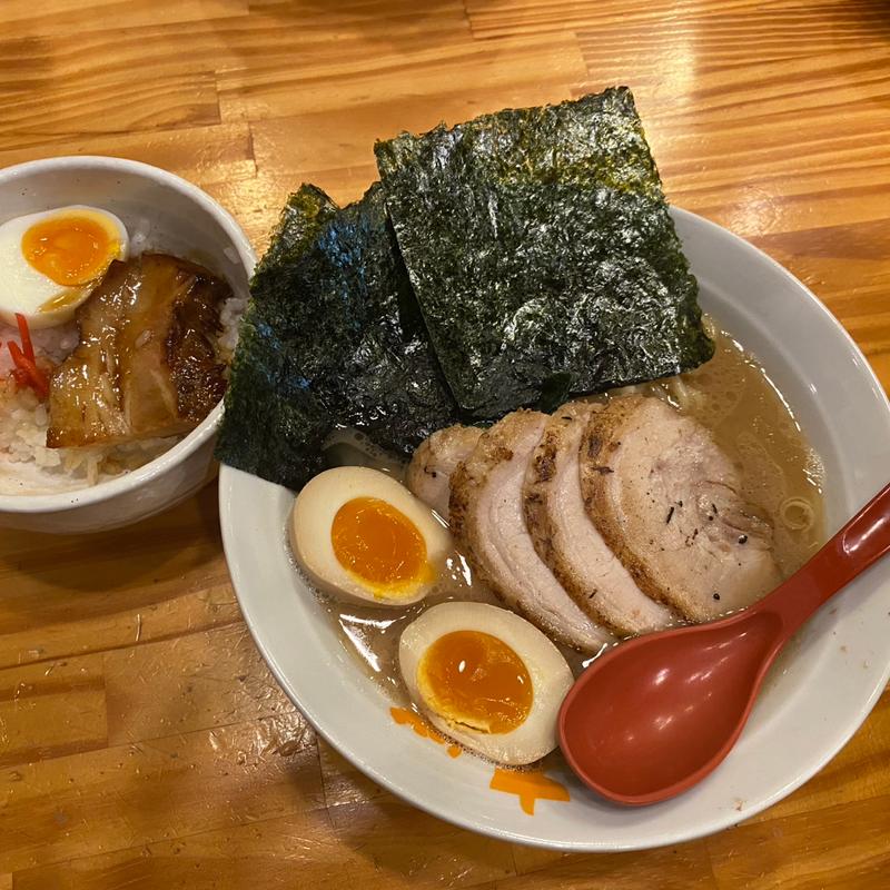 チャーシュー麺とザク丼(ラーメン大桜 町田森野店)