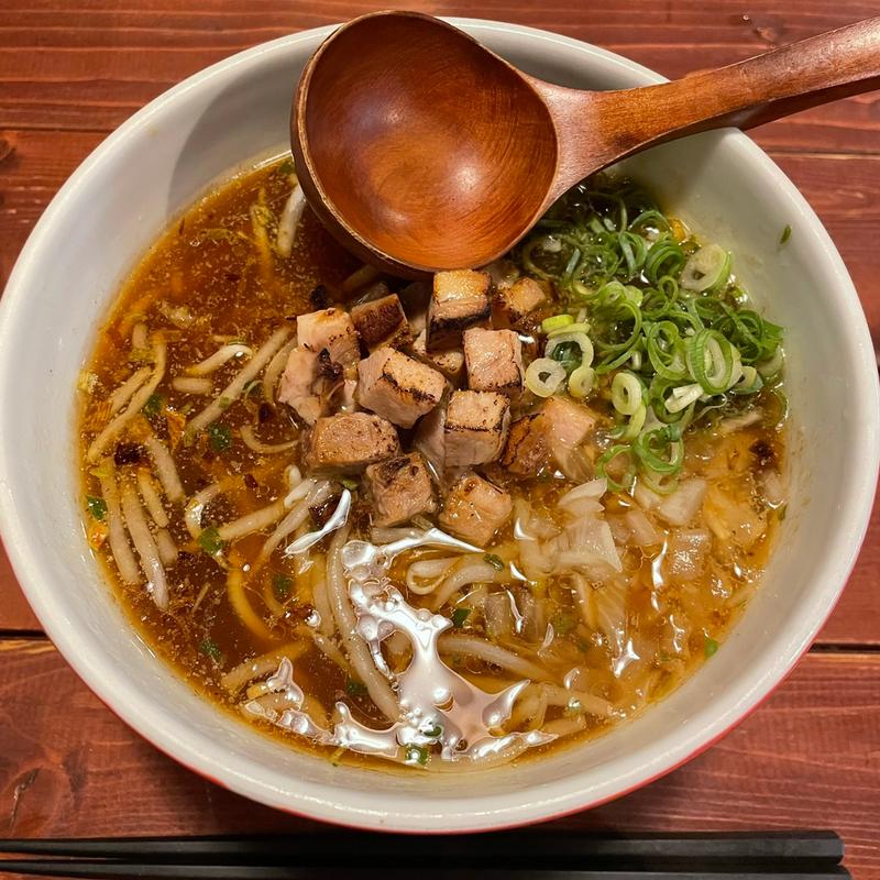 (ヌードル ラボラトリー 金斗雲)