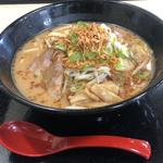 焦がしマー油黒とんこつ拉麺