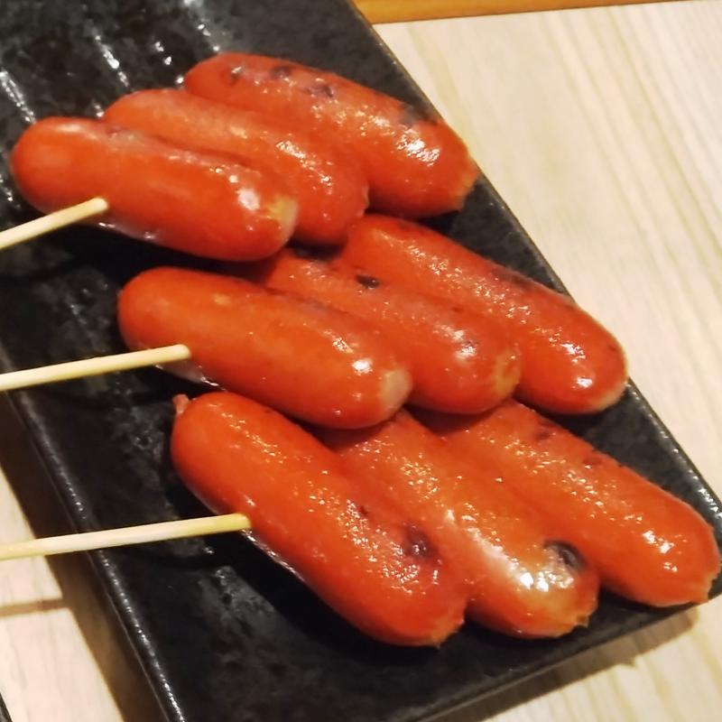 赤ウィンナー焼き(もつ焼き まめ幸)