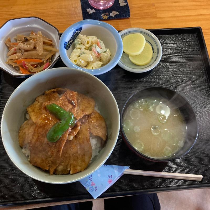 とんとん丼(とんとん )