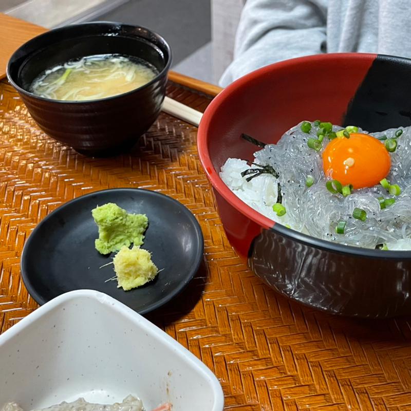 生しらす丼(大洗町漁協　かあちゃんの店 )