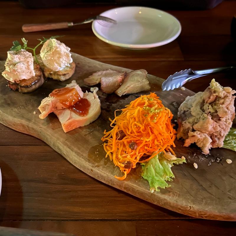 自家製前菜の盛り合わせ(ズイジ（zuiji）)