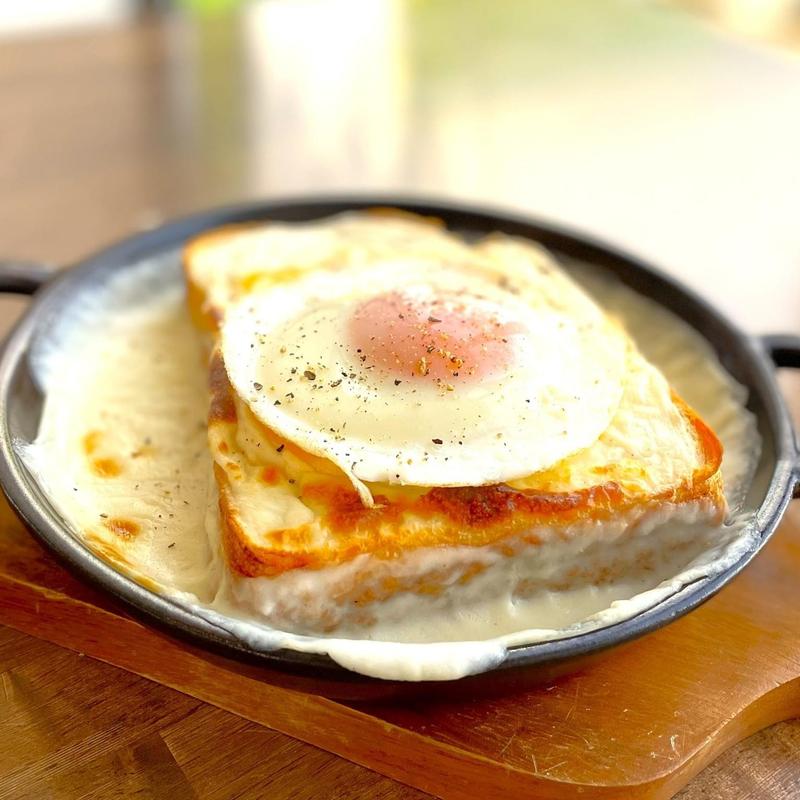 クロックマダム(Sandwich&Cafe INVIGO)