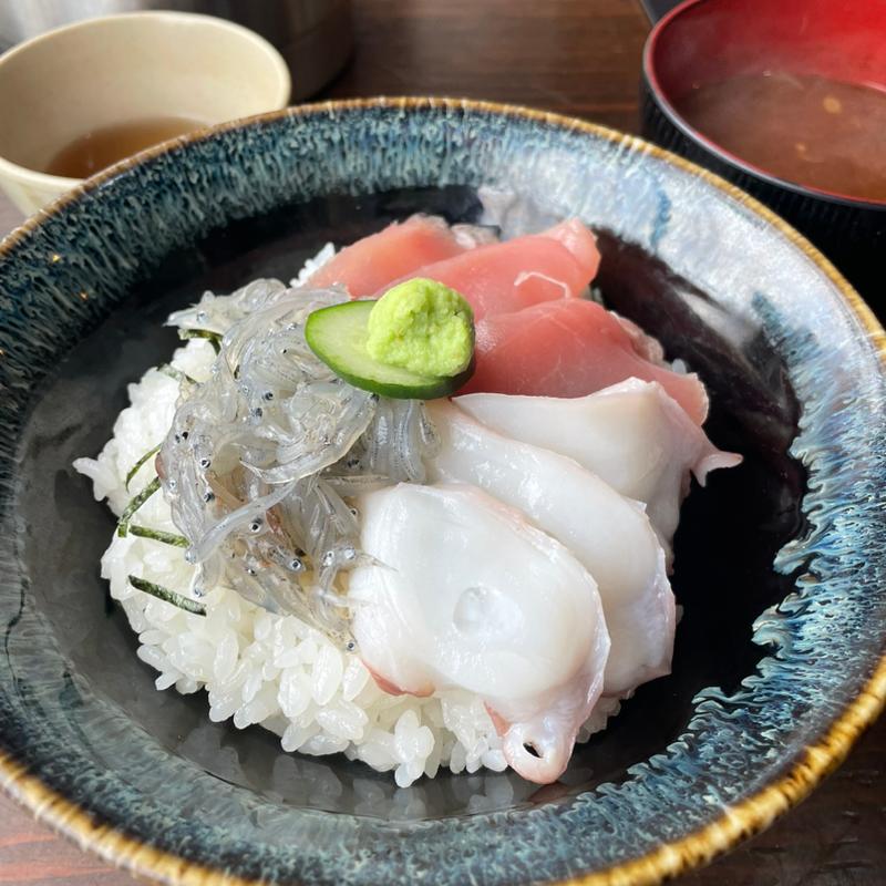 (まぐろやさん 柳橋)