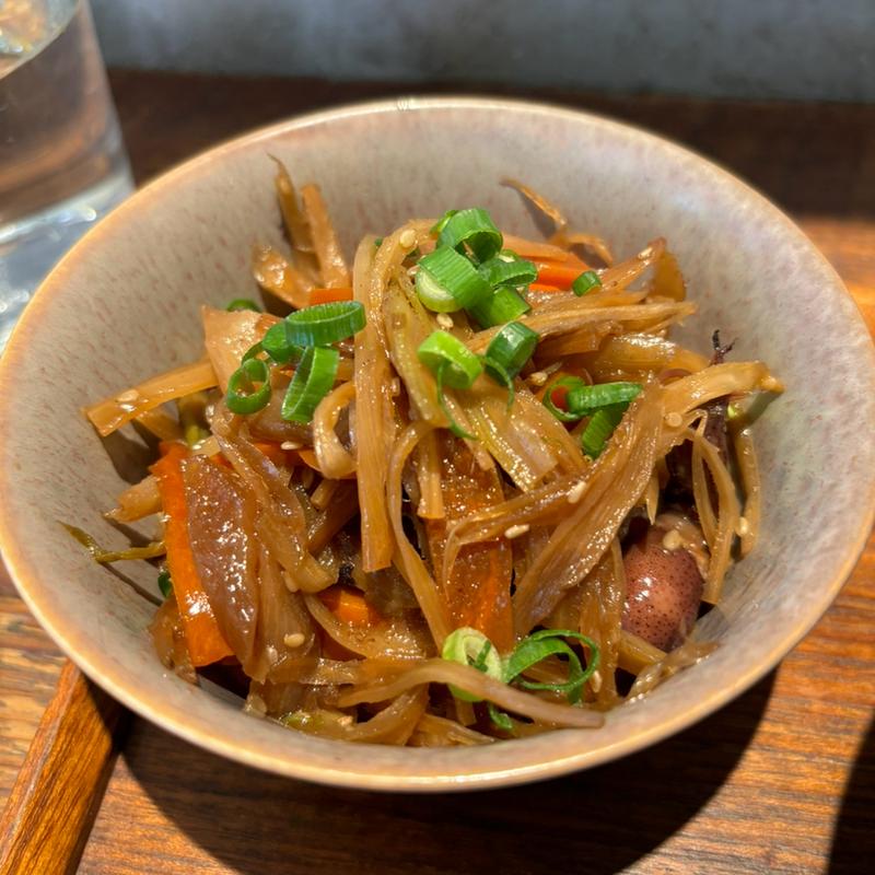 蛍烏賊とウドのきんぴら(yuzuki)