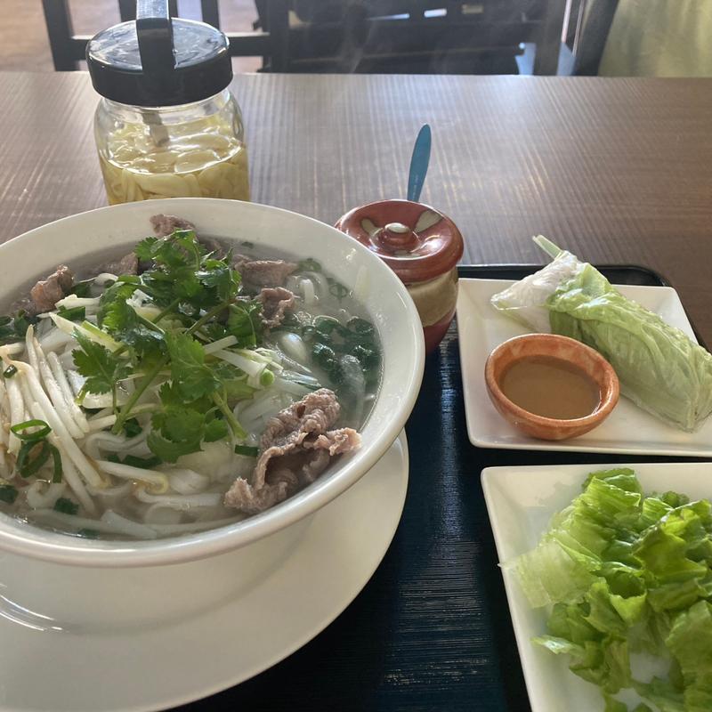 牛肉のフォー と 単品生春巻き(ベトナムのフォー (Hải Phòng Mart)