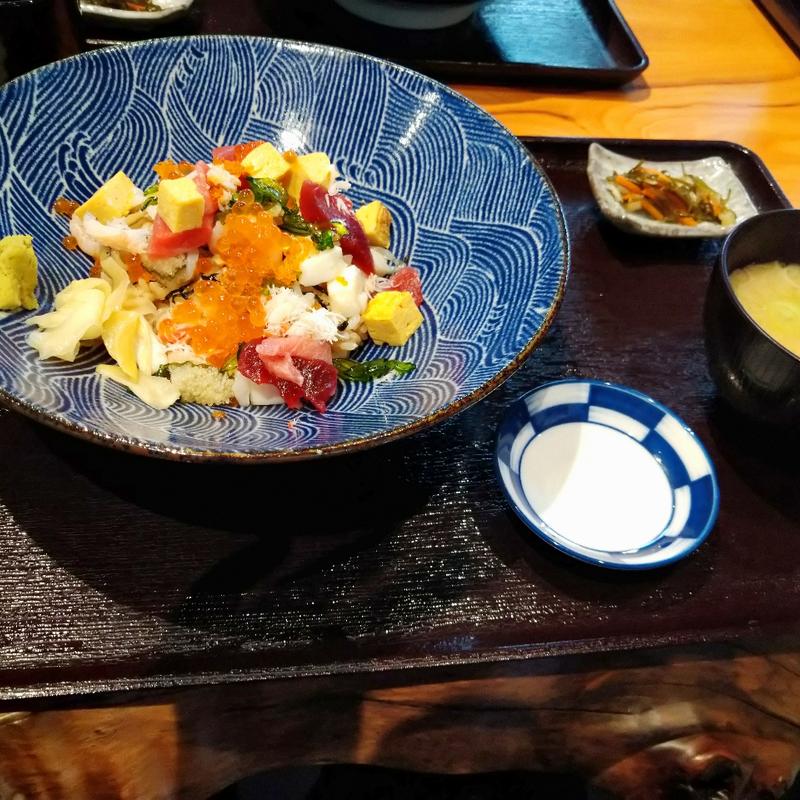 海鮮バラちらし(銀座 鮨たじま)