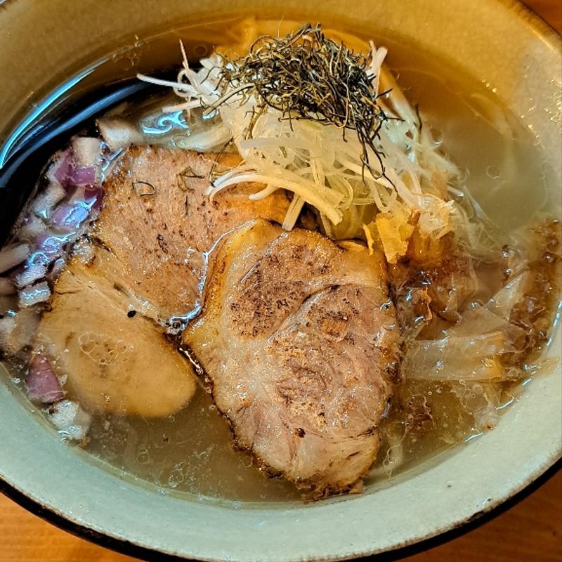 アグー豚叉焼と北海道利尻昆布の中華そば(我流麺舞 飛燕)