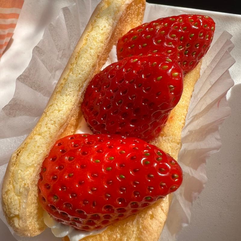 生かげろう 不揃いの苺たち(福菱 Kagerou Cafe )