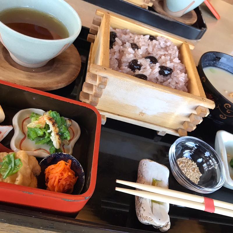 ふじおこわランチ(茶丈藤村)