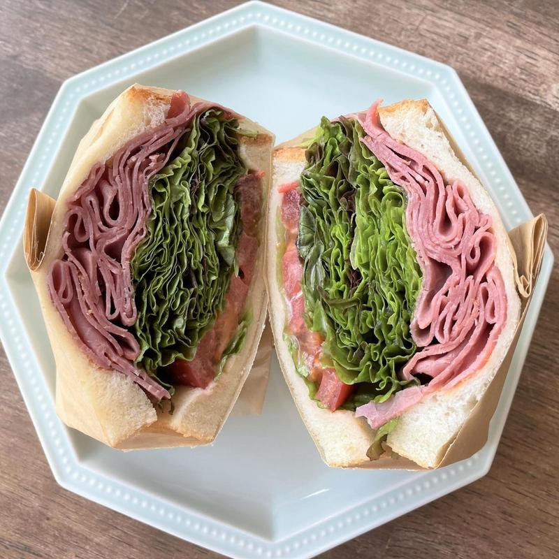 ビーフパストラミ(Sandwich&Cafe INVIGO)