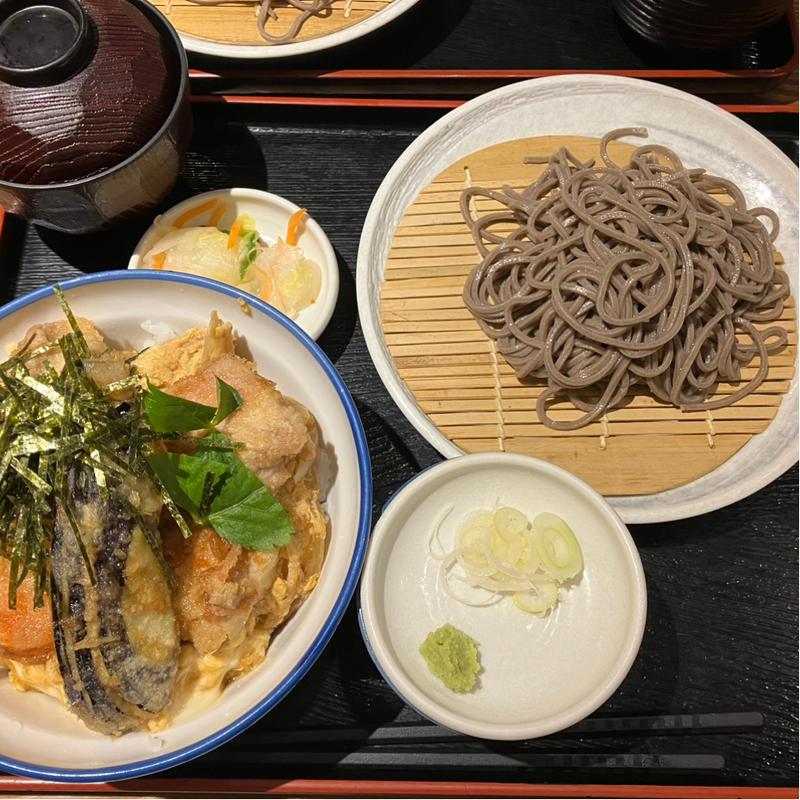 親子天丼と小蕎麦(浅草割烹天とよ神保町店)