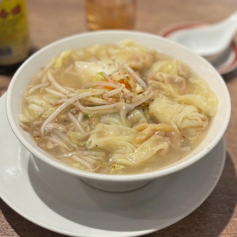 春キャベツの雲呑麺(手包わんたん麺酒家 広州市場 横浜ポルタ店)