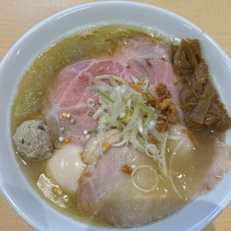 地鶏白湯塩ラーメン(地鶏白湯らーめん専門店 めん鷄)