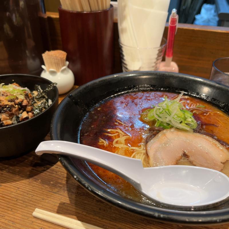 (濃厚豚骨かどや)