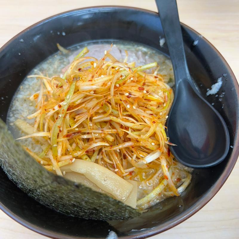 辛ネギ塩ラーメン(ラーメン屋セキグチ)