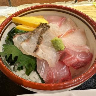 海鮮丼(【島の味処】平戸こんね)