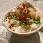 麻婆豆腐ラーメン+麻薬卵追飯(すするか、すすらんか。心斎橋店)