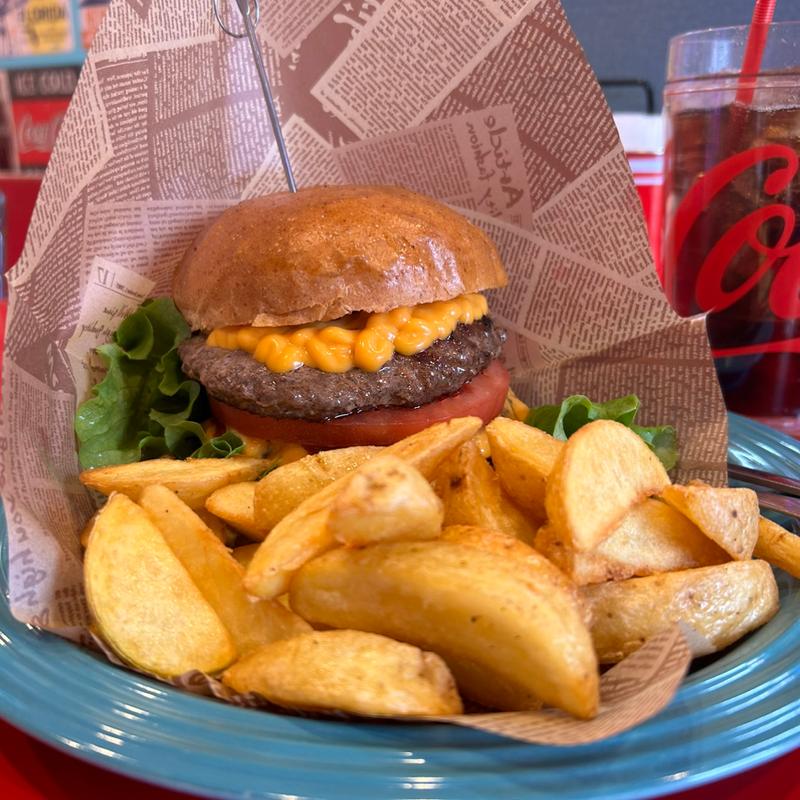 ダブルチーズバーガーセット(DINER WISTERIA ダイナーウィステリア)