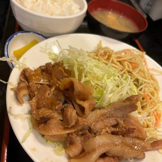 豚肉の生姜焼き定食(もみじ )