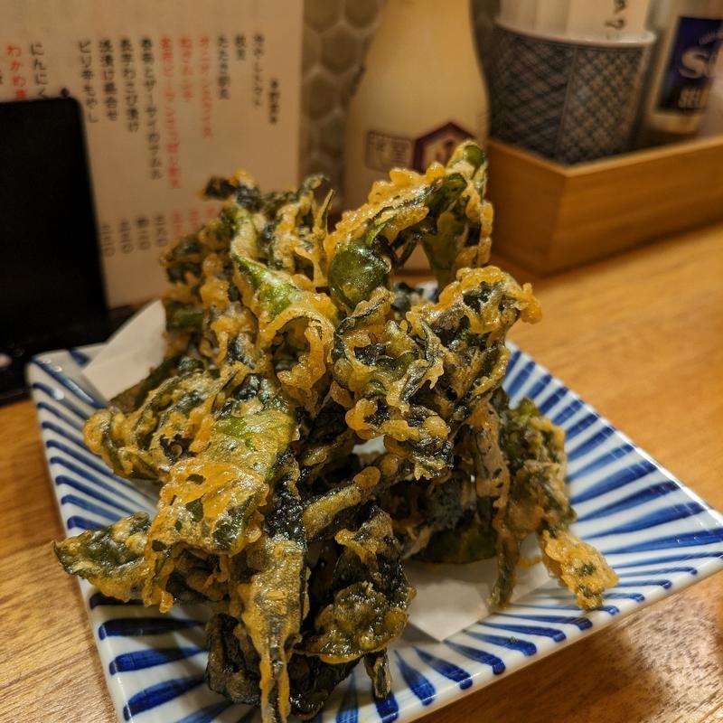 三陸産わかめの唐揚げ(もつ焼 よし田 三軒茶屋)