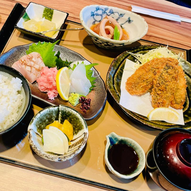 刺身3種とアジフライ御膳(サカナキュイジーヌリョウ)