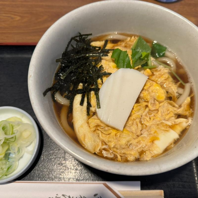 たまごとじうどん(更科大黒 )