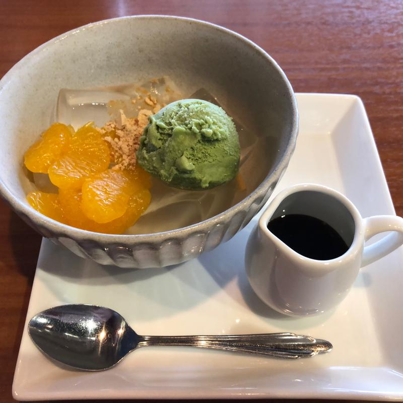 抹茶アイスと自家製やわらかわらび餅(一幸 東越谷店)