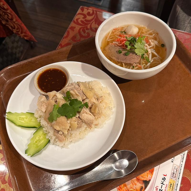 カオマンガイ&クイッティアオナーム(スクンビット･ソイ･トンロー東京八重洲店)